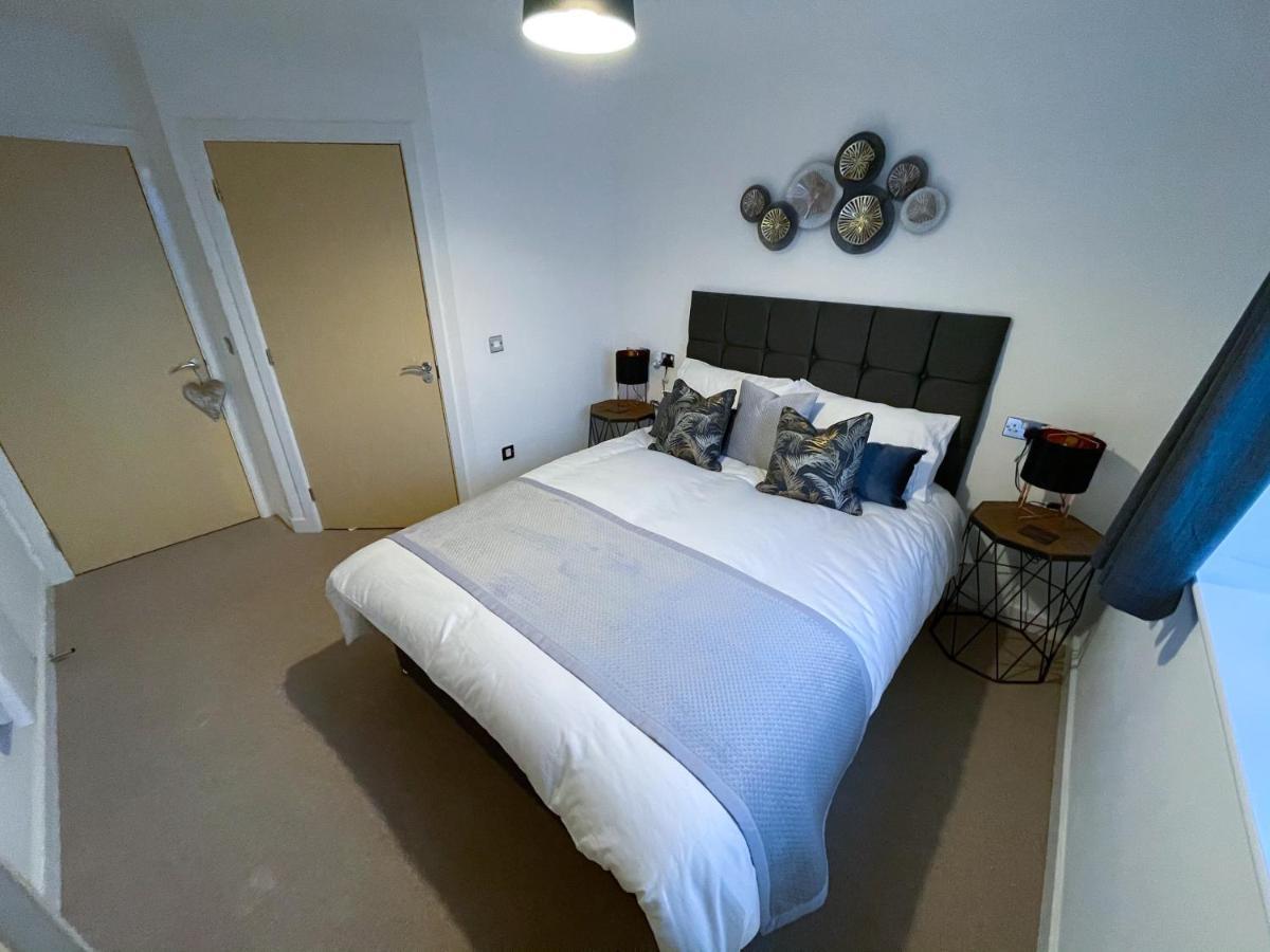 Station Side Penthouse Apartment วุลฟ์เวอร์แฮมป์ตัน ภายนอก รูปภาพ