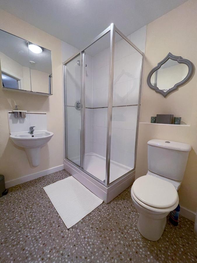 Station Side Penthouse Apartment วุลฟ์เวอร์แฮมป์ตัน ภายนอก รูปภาพ