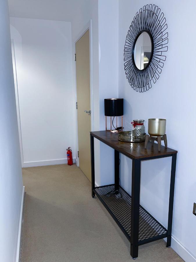 Station Side Penthouse Apartment วุลฟ์เวอร์แฮมป์ตัน ภายนอก รูปภาพ