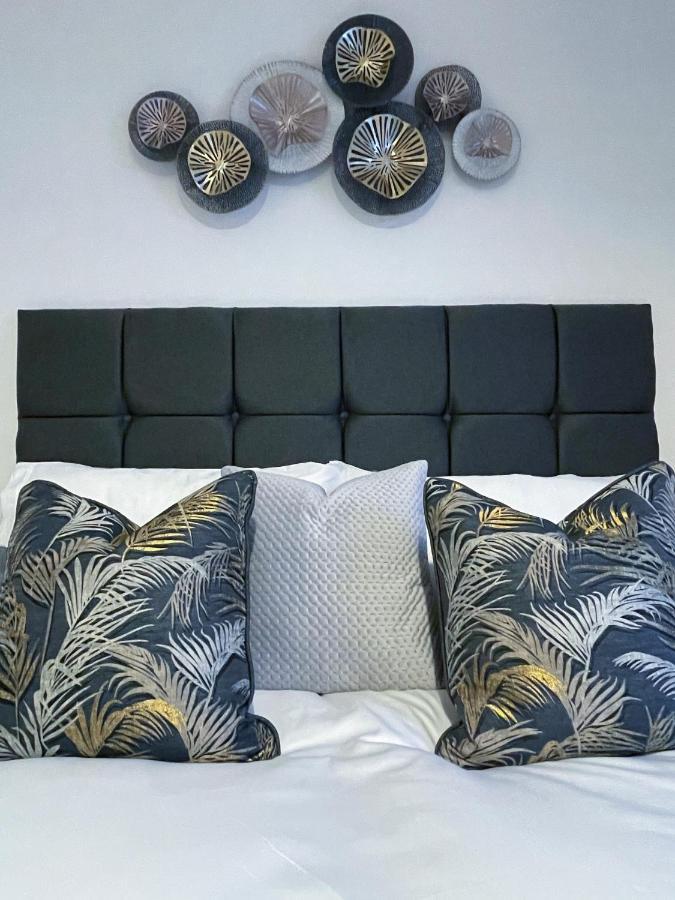 Station Side Penthouse Apartment วุลฟ์เวอร์แฮมป์ตัน ภายนอก รูปภาพ