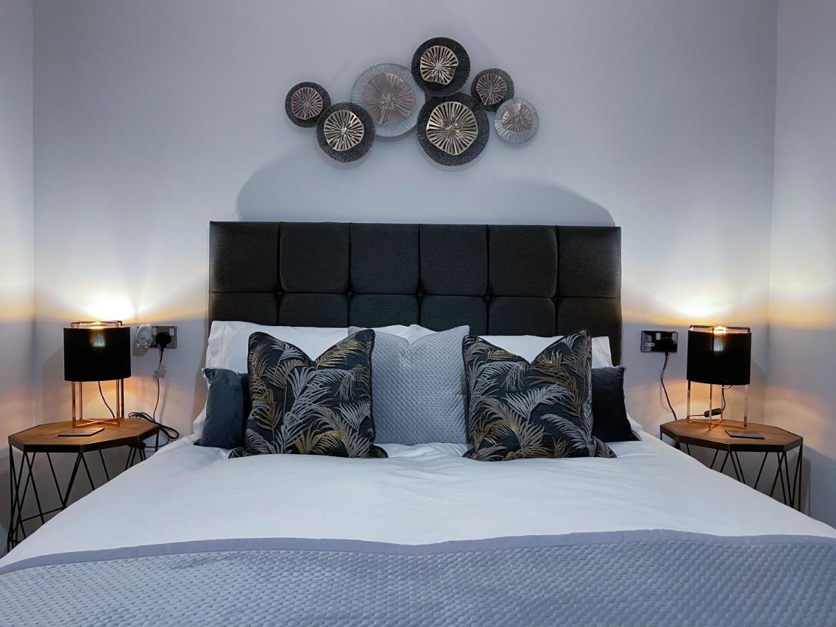 Station Side Penthouse Apartment วุลฟ์เวอร์แฮมป์ตัน ภายนอก รูปภาพ